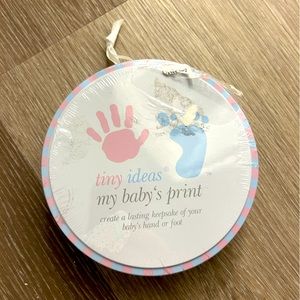 Baby hand print memory